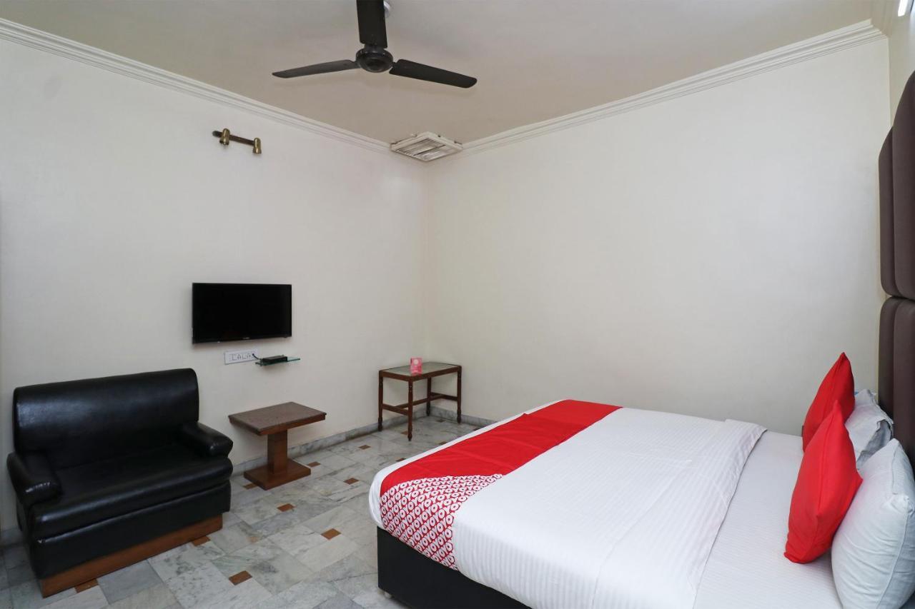 Oyo Hotel Ashoka International Kanpur Bagian luar foto