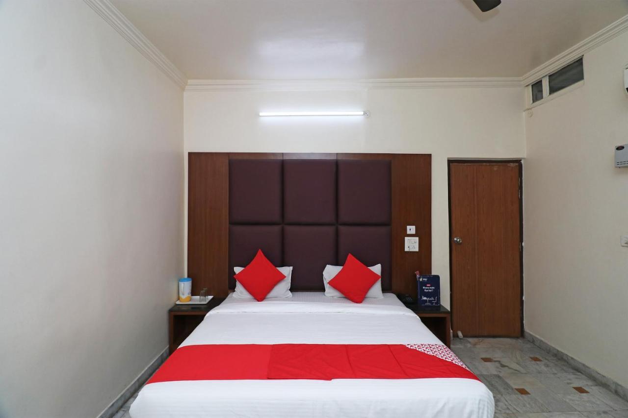 Oyo Hotel Ashoka International Kanpur Bagian luar foto